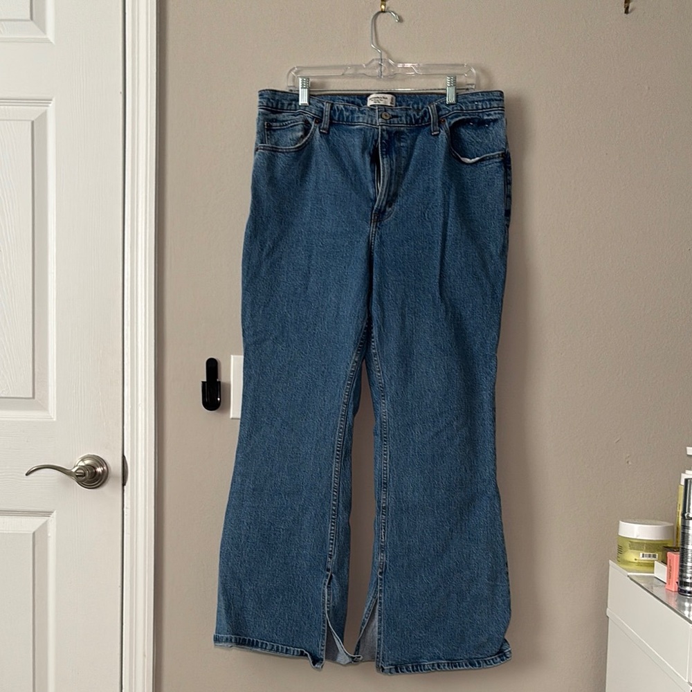 Abercrombie & Fitch Vintage Flare High Rise Jeans
